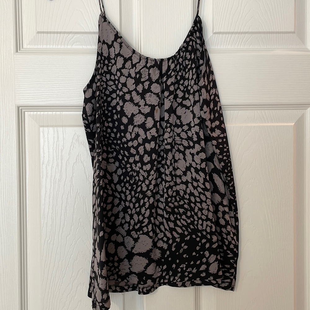 Tucker NYC black and grey leopard print silk camisole. Size P.